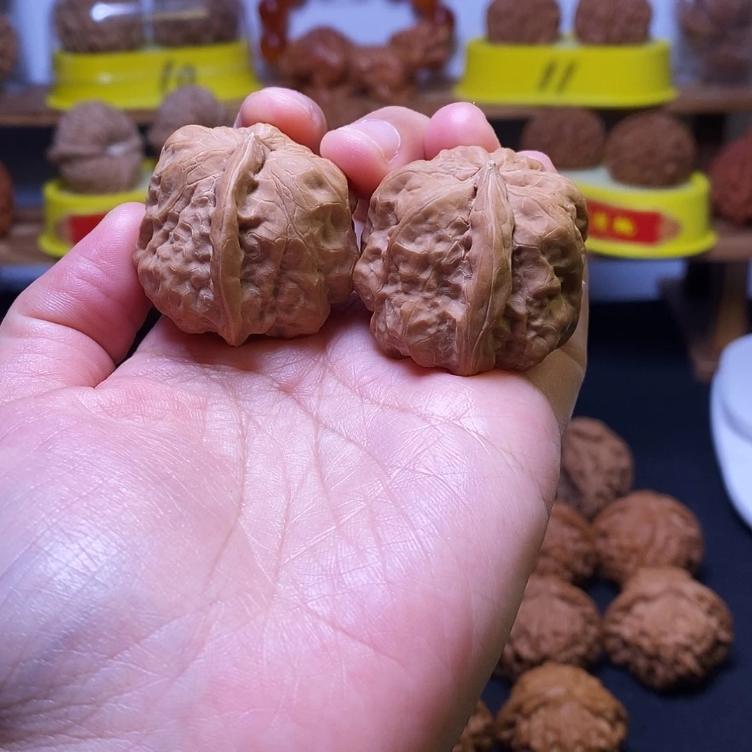 文玩核桃把件一根筋