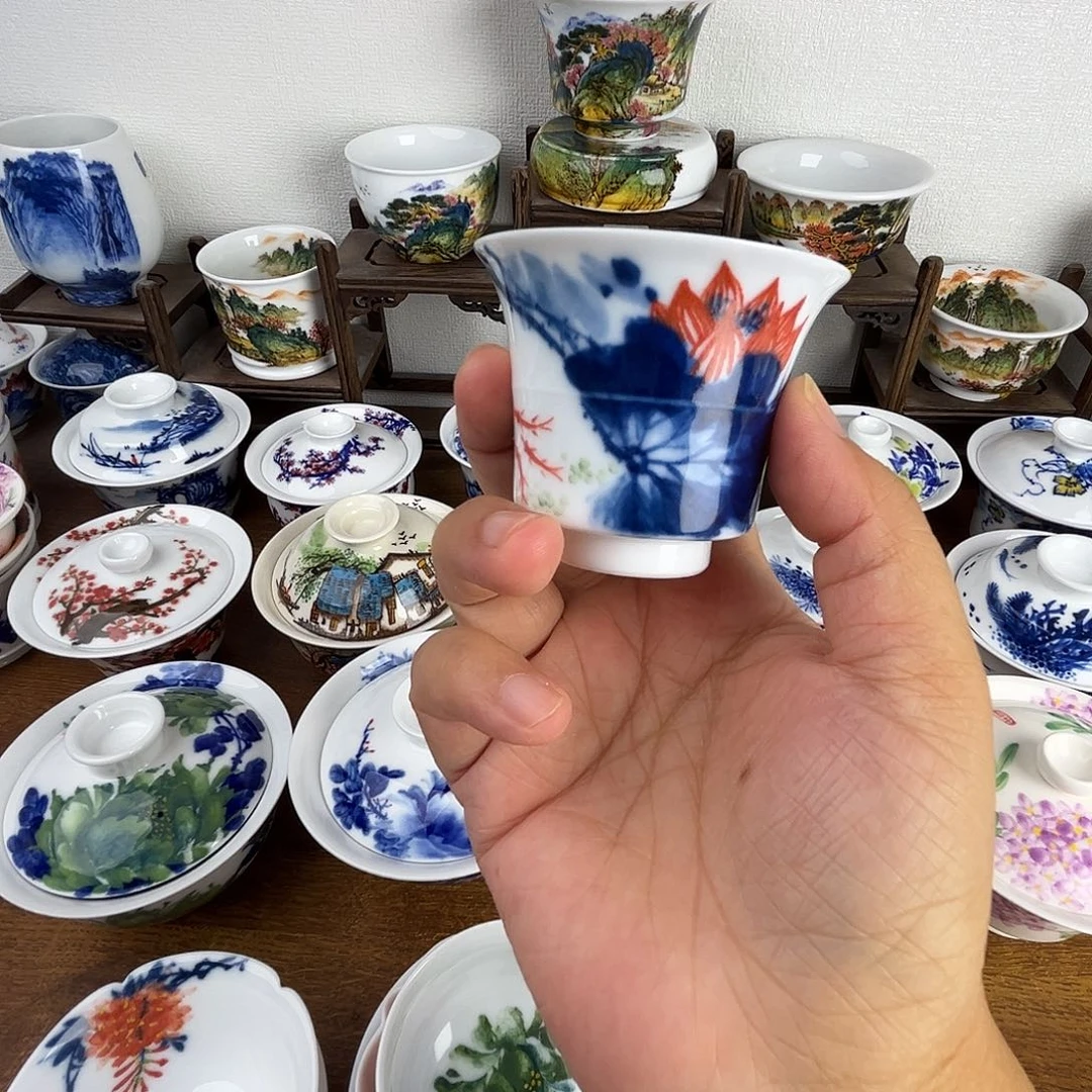 忠意堂釉下彩荷花图