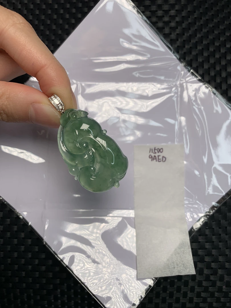 天然缅甸翡翠A货18K金镶嵌 9AED
