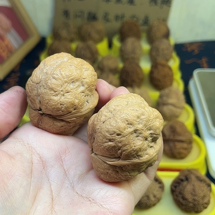 把件文玩核桃52、老树方尊44