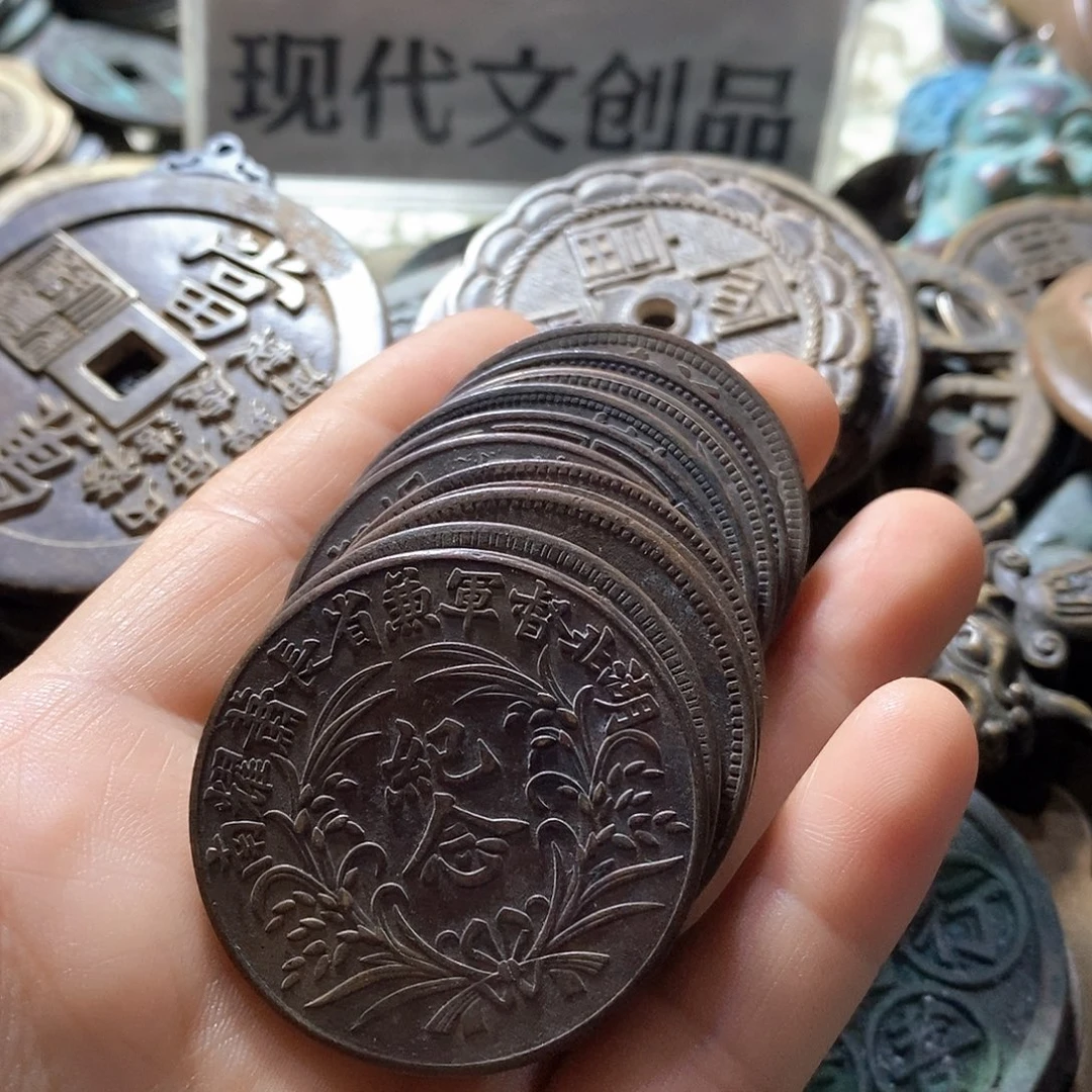 铜文创用品现代工艺品12