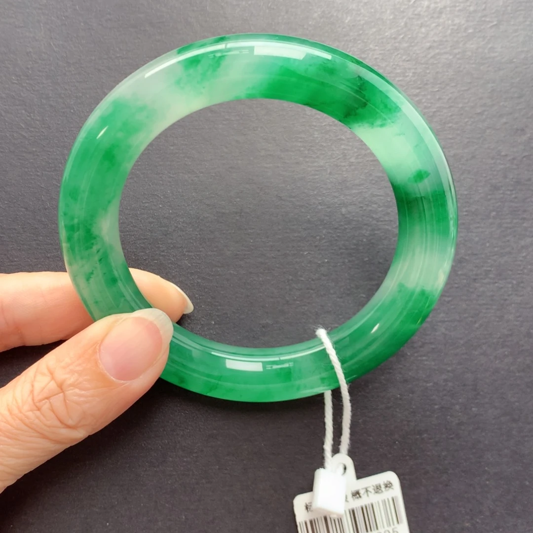 未镶嵌手镯石英质玉