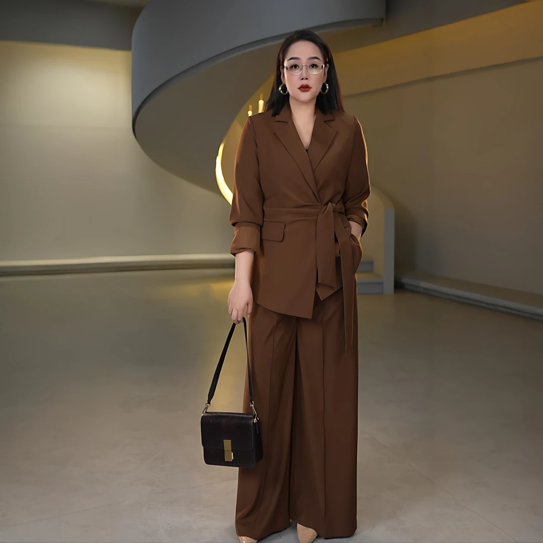 伊馨大码高档女装职业西装套装胖mm春秋职业装西服阔腿裤两件套