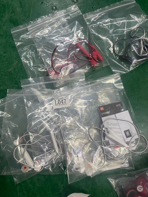 9新  捡漏JBL挂脖蓝牙运动耳机135BT