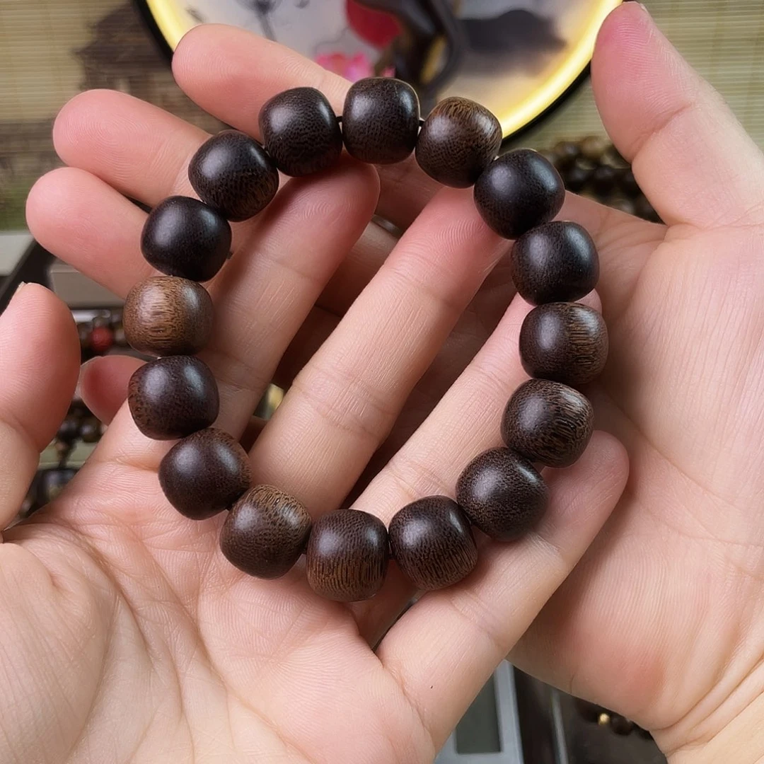 李***芳手串沉香越南富生红土老料瘤疤，1.4