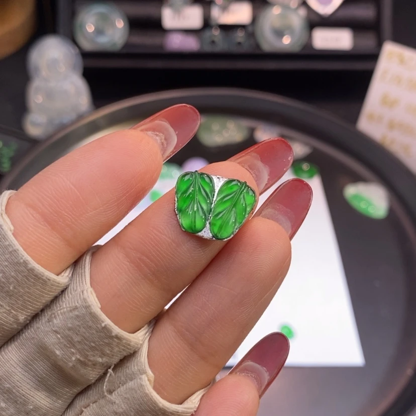 【闪购商品】翡翠挂件未镶嵌叶子