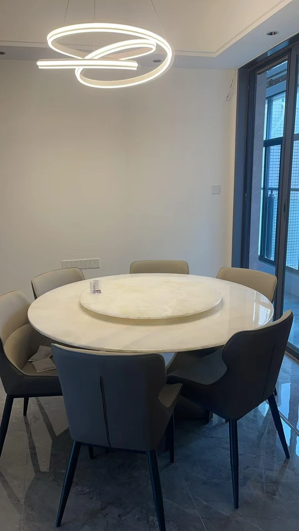 【云浮厂家】进口白冰玉奢石餐桌轻奢意式家用别墅时尚饭桌源头直销