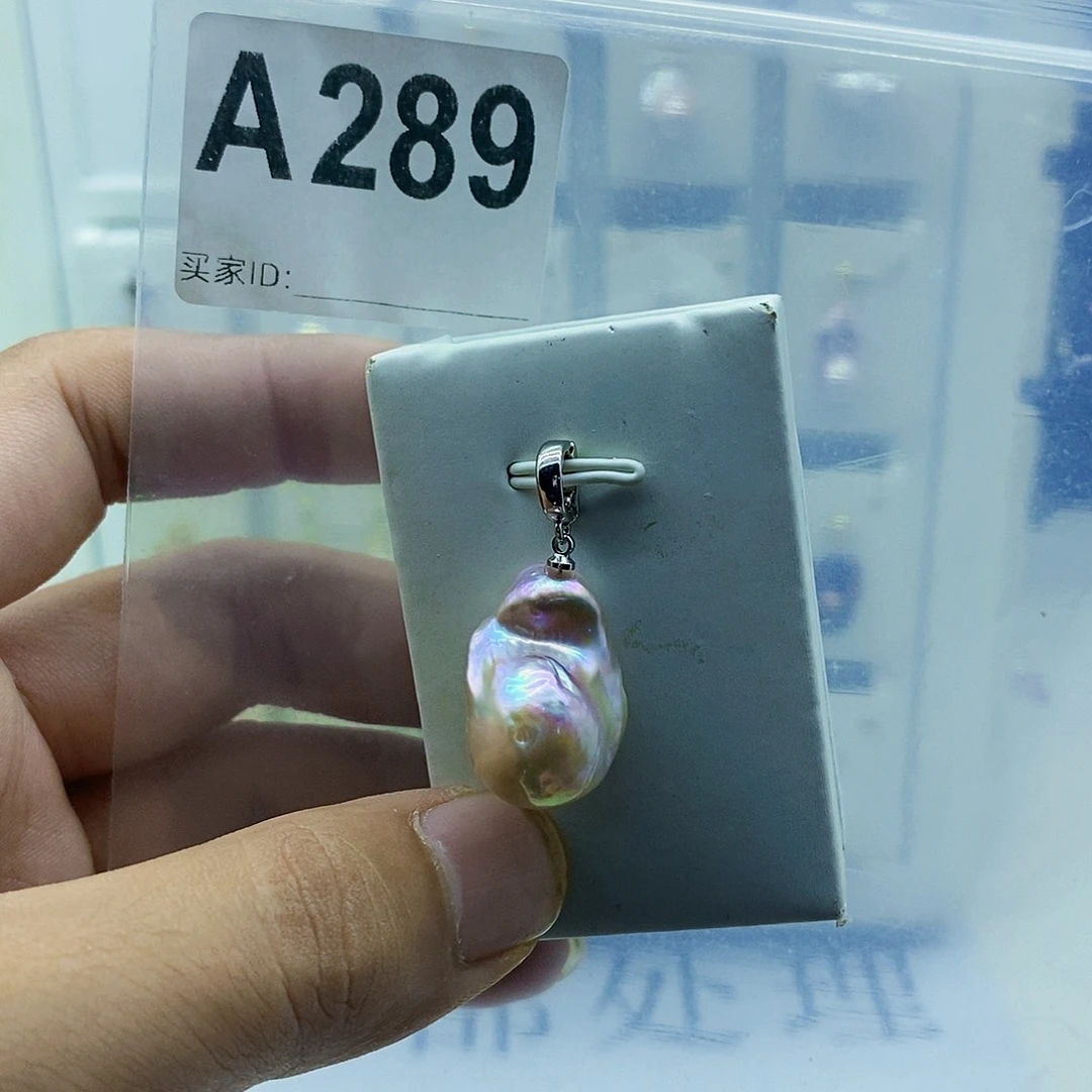 淡水珍珠颈饰合金