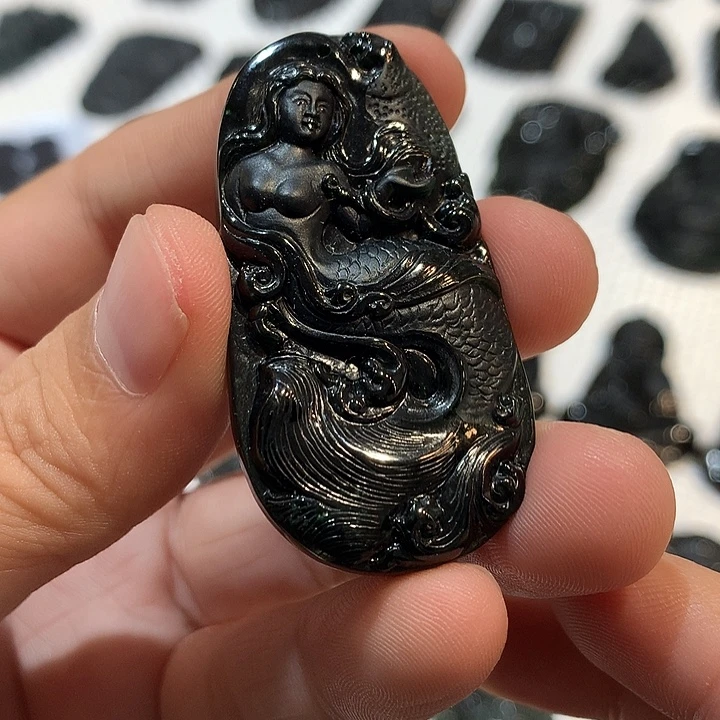 翡翠未镶嵌颈饰吊坠