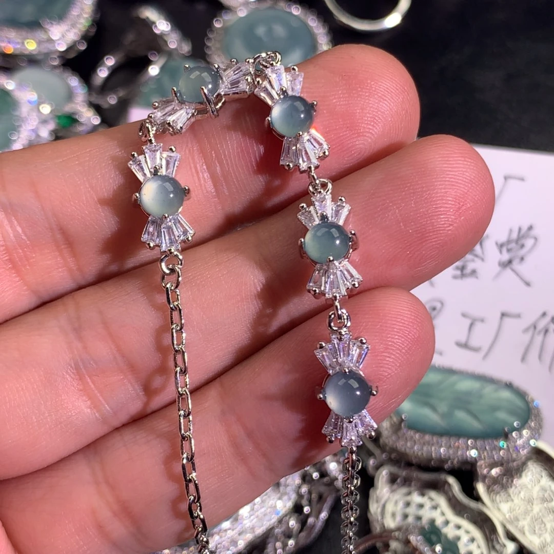 翡翠颈饰未镶嵌蛋面手链