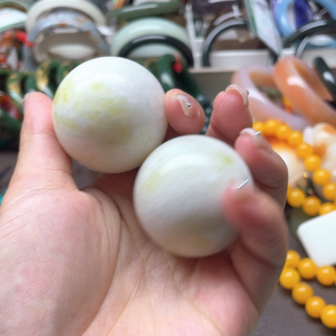 未镶嵌蛇纹石玉戒指