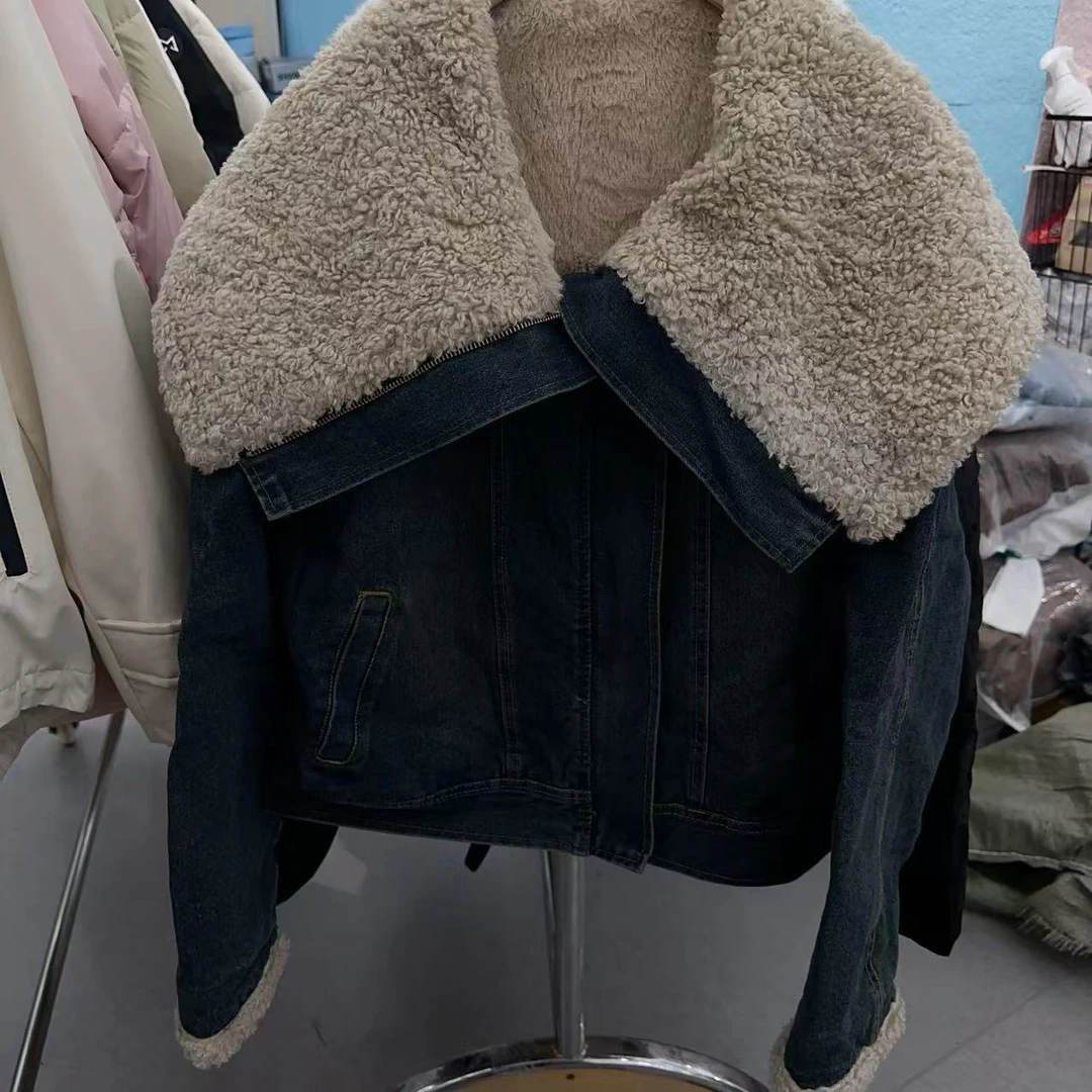 111款百搭牛仔外套        C10