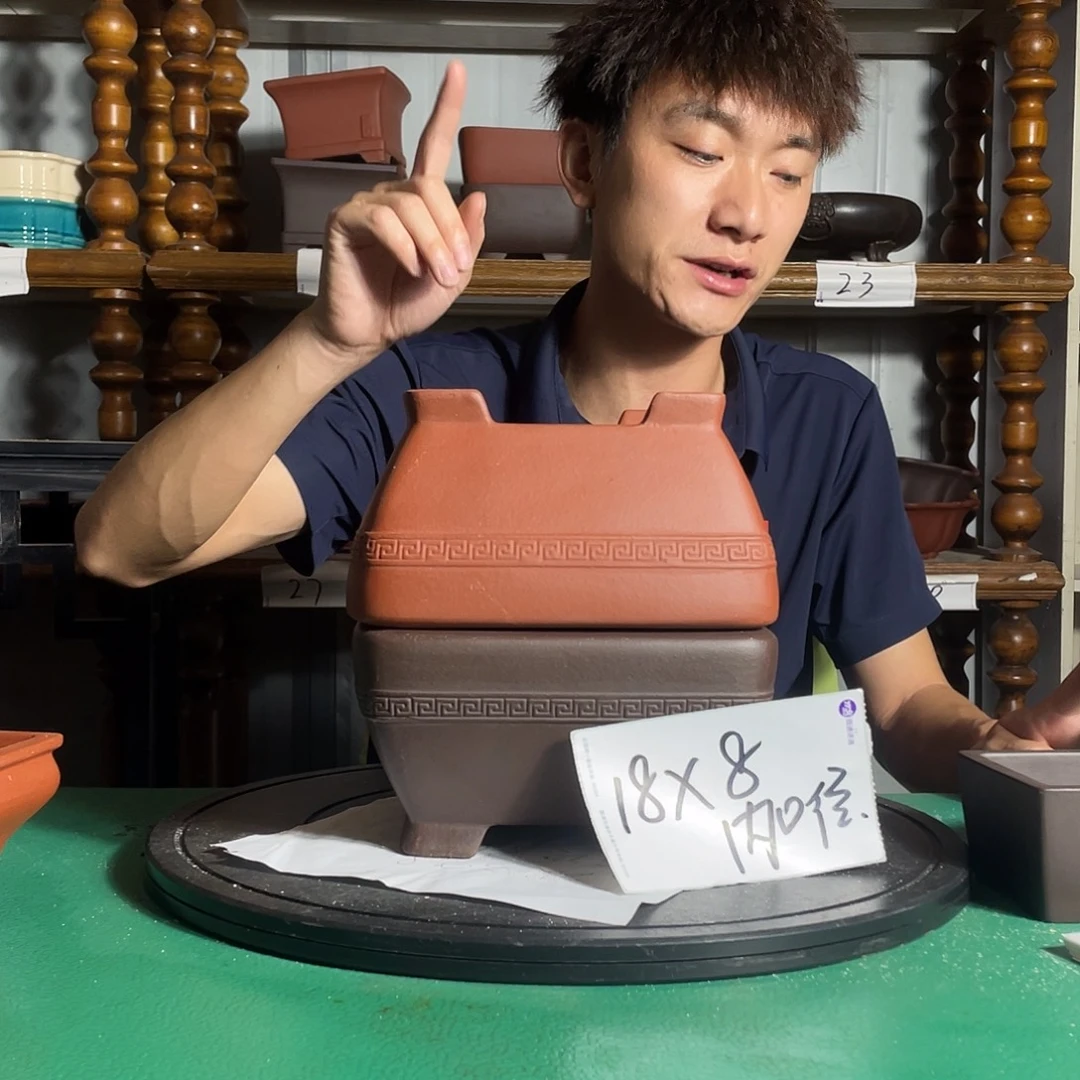 宜兴紫砂艺术学院美术学院学生