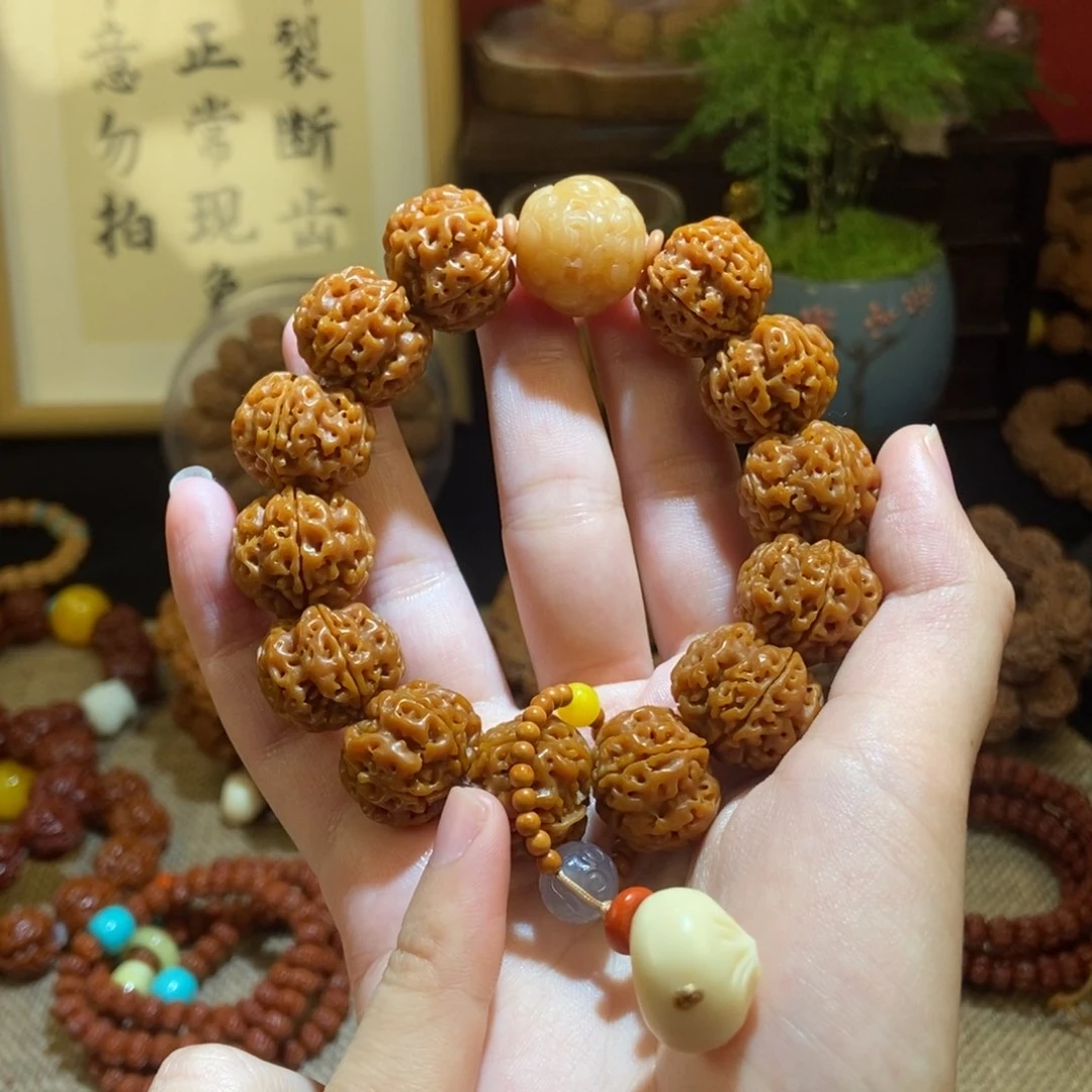 金刚菩提吊坠s****花205半玉化