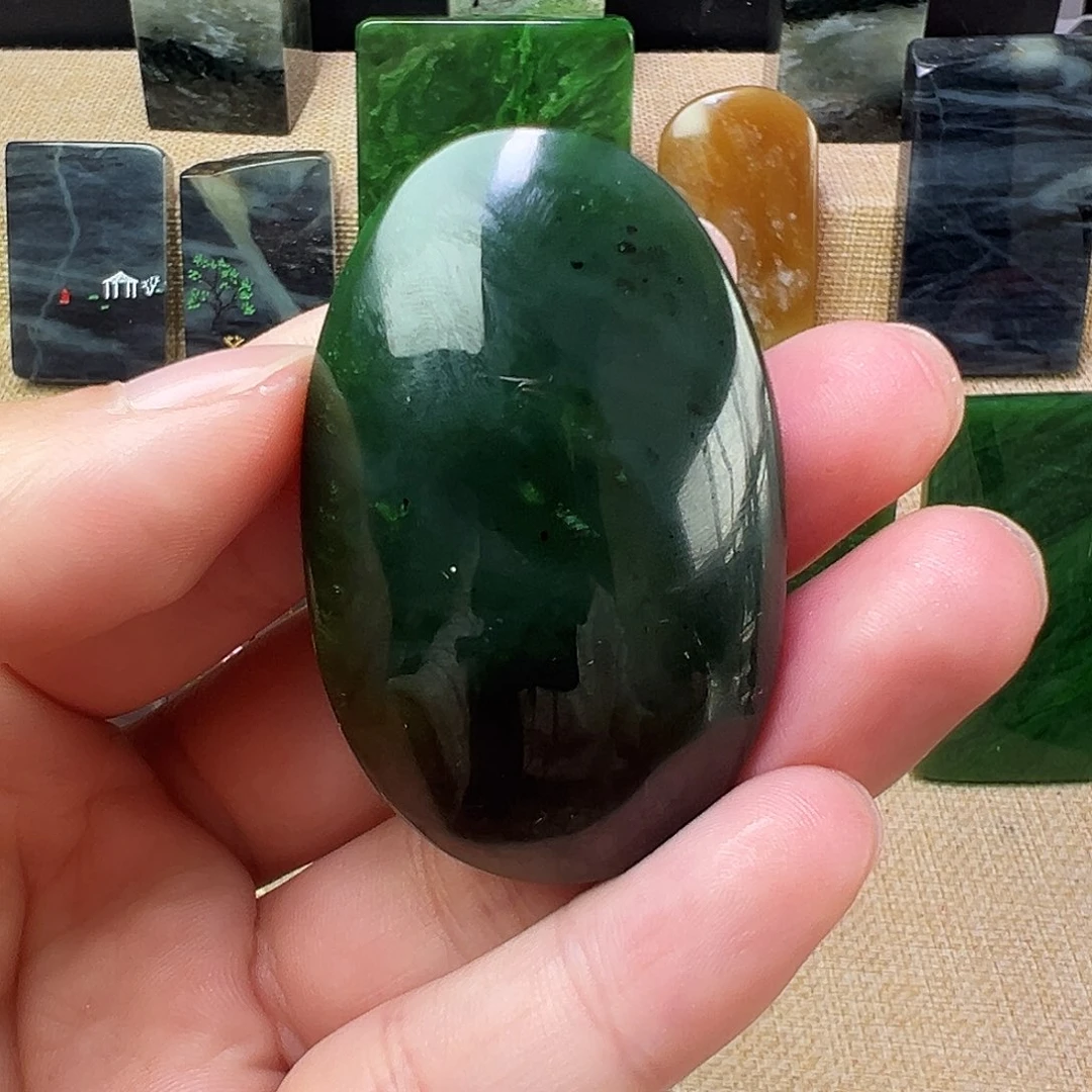 和田玉（碧玉）颈饰未镶嵌