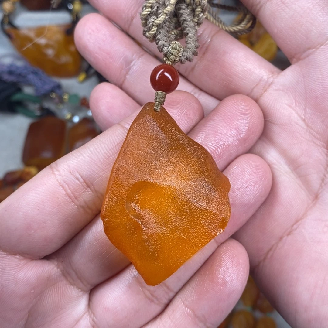 琥珀未镶嵌珠宝奇石