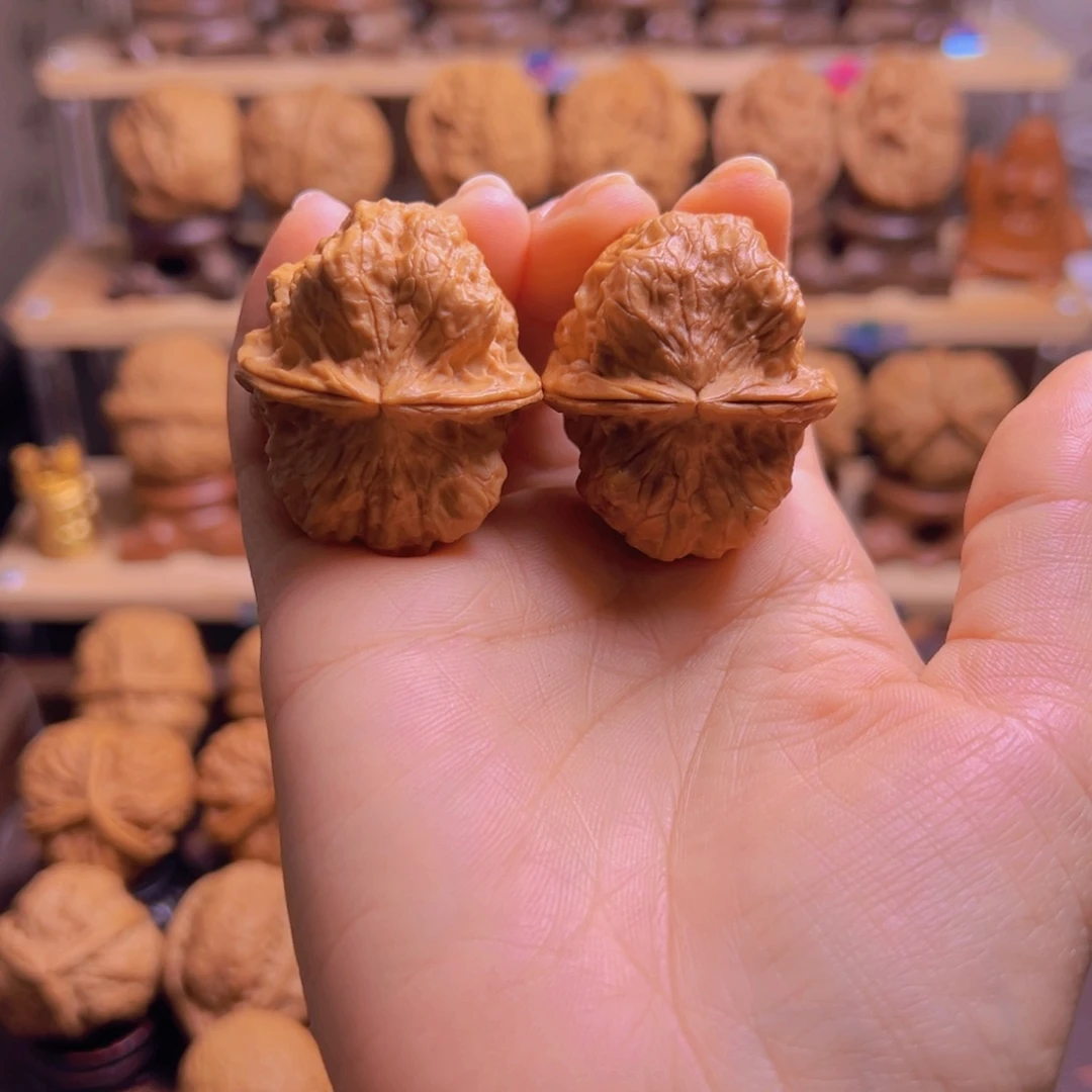 桃核把件至尊蟾王H42、38……