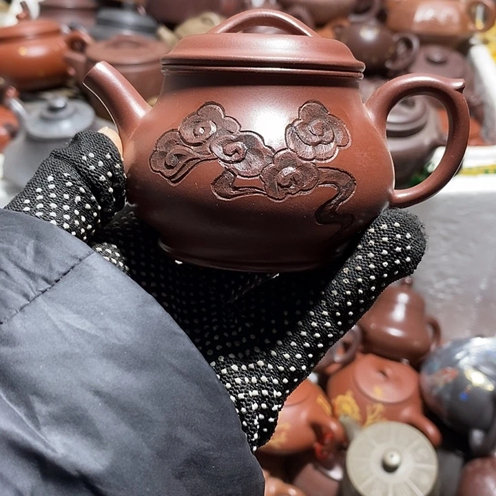 紫砂茶壶微瑕微笑