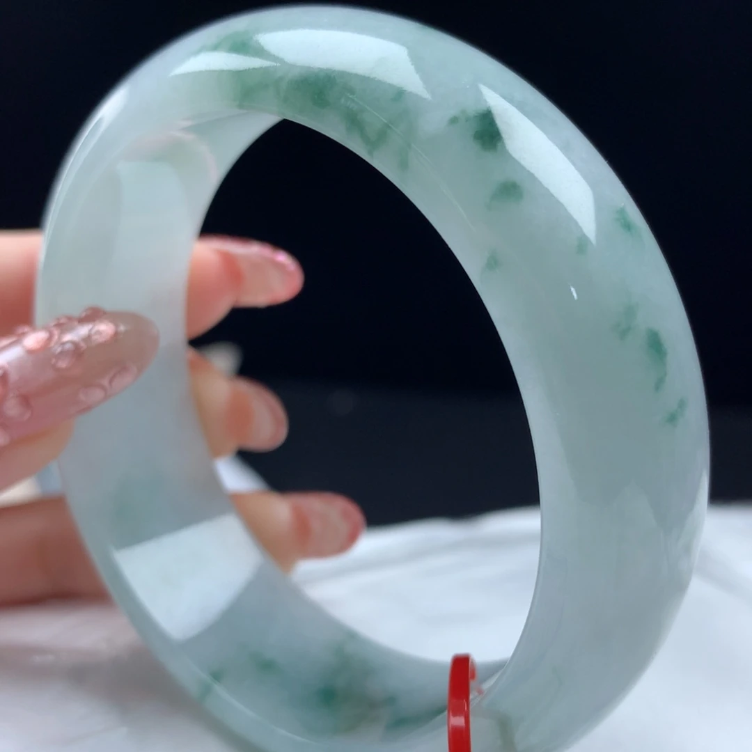 未镶嵌手镯翡翠96845，