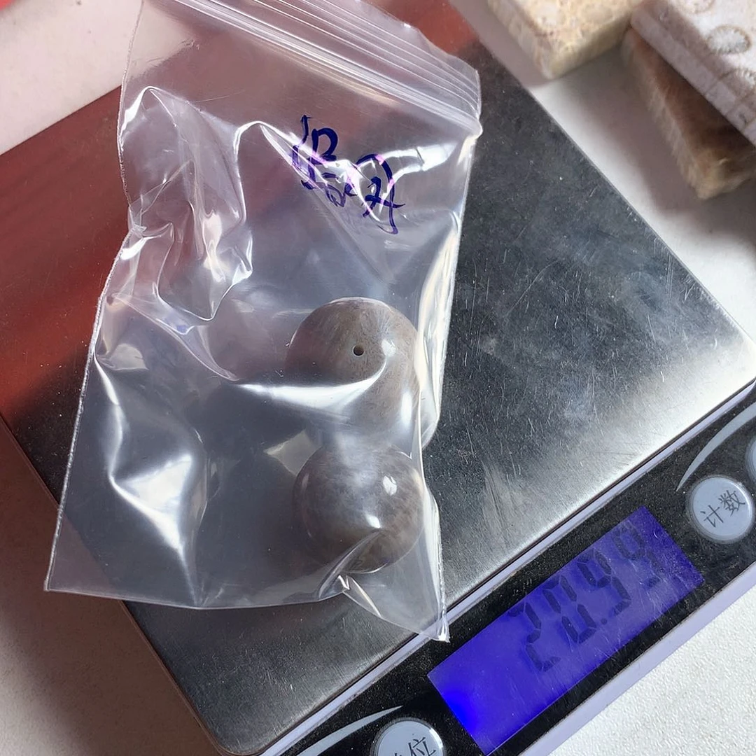 石英质玉颈饰未镶嵌?****”