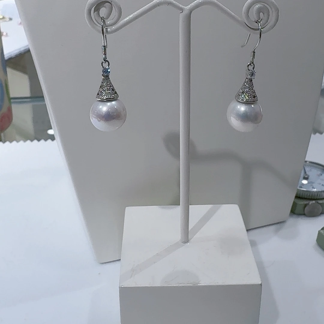 淡水珍珠银S925镶嵌耳饰