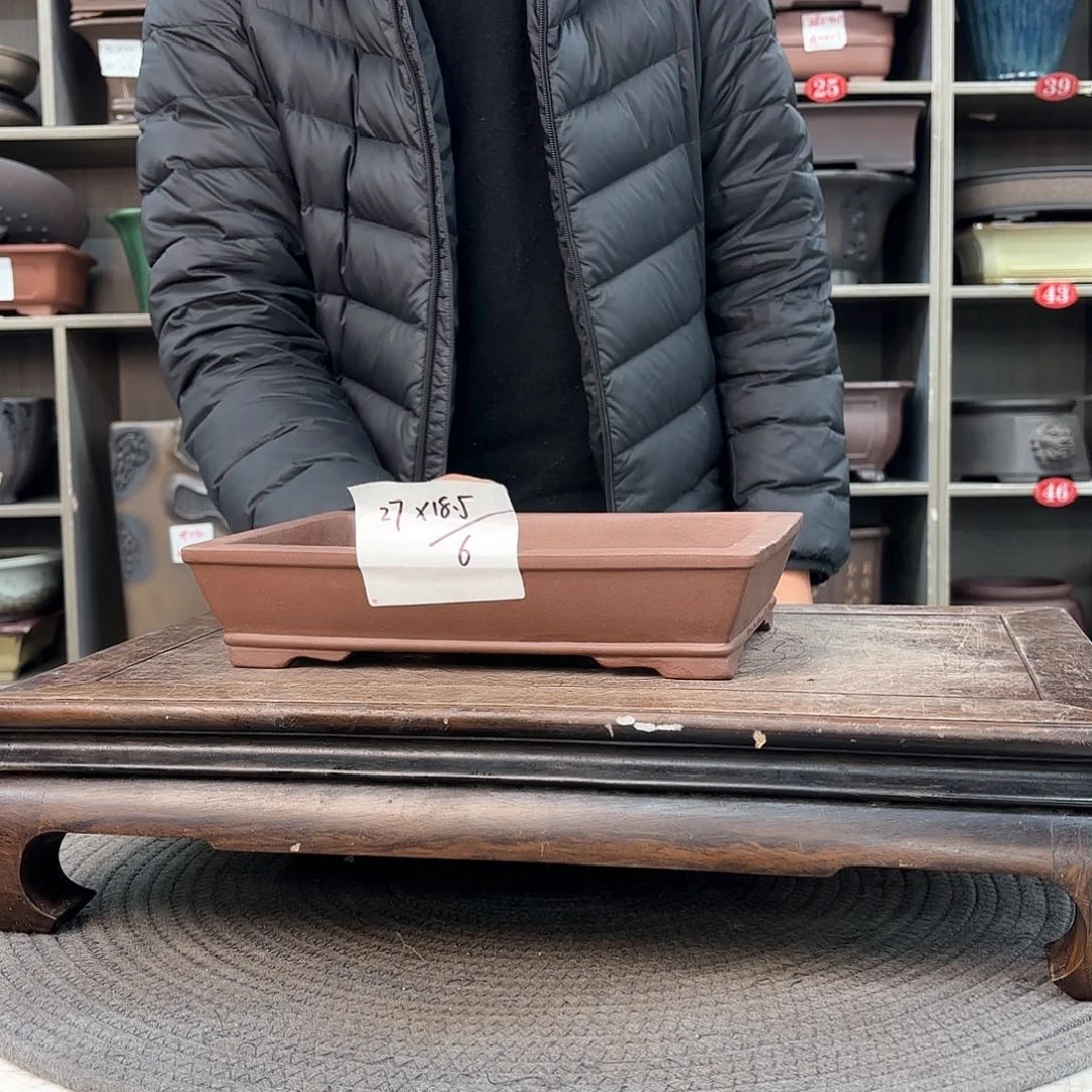 紫砂花盆紫砂的颜色很