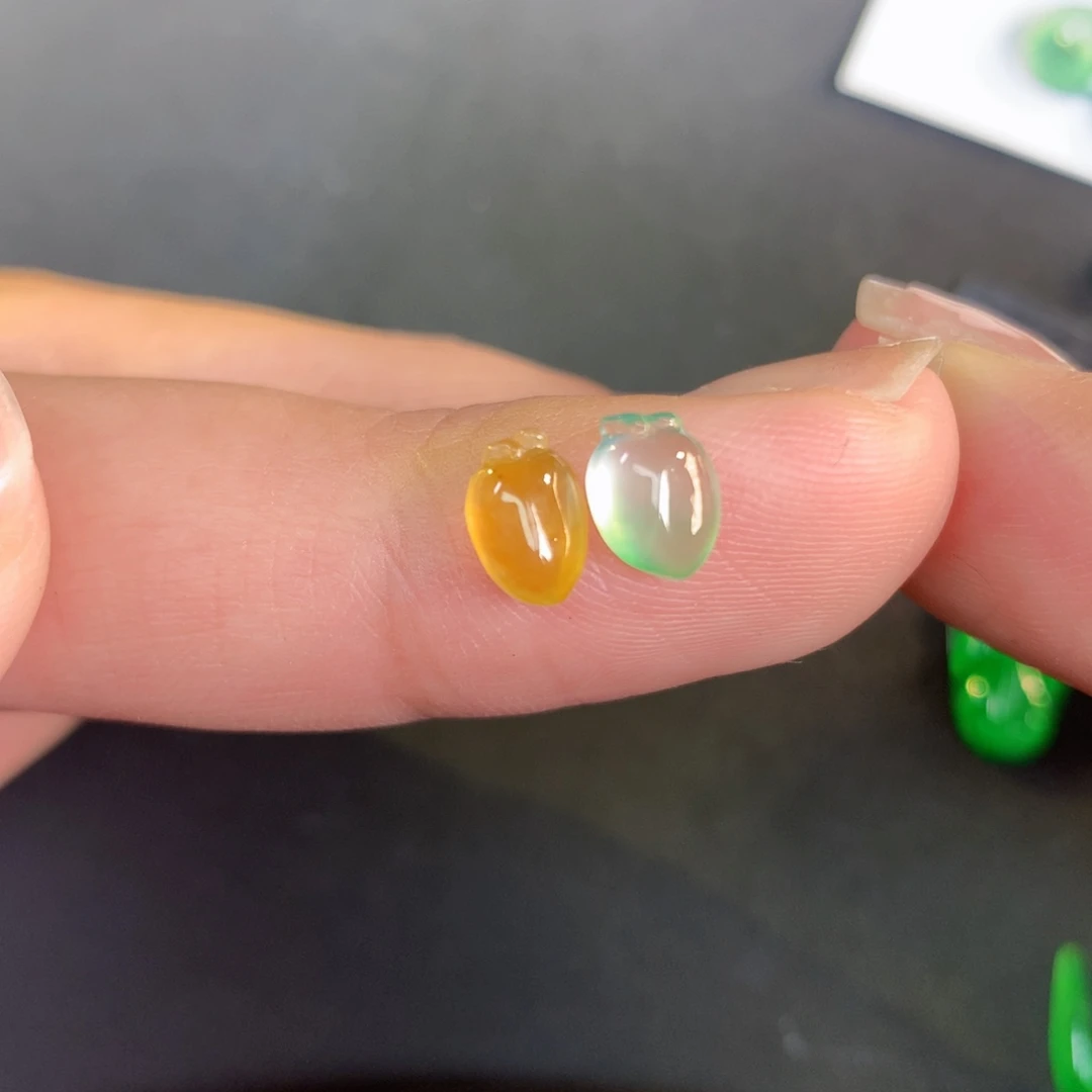 翡翠裸石6.9-5.32-2.84