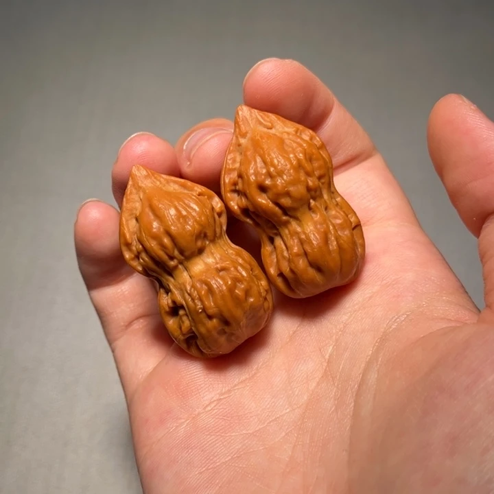 微***品文玩核桃把件花生896