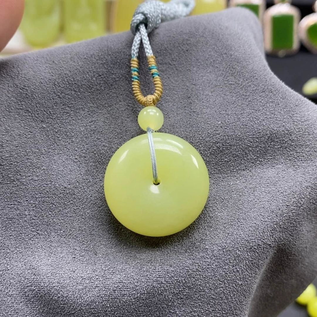 和田玉（黄玉）未镶嵌颈饰