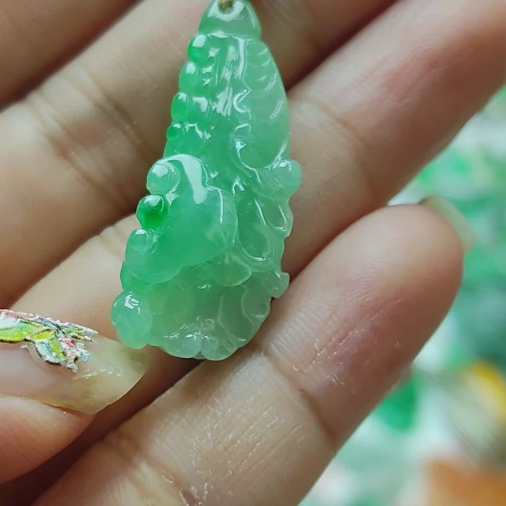 翡翠未镶嵌颈饰缅甸翡翠4