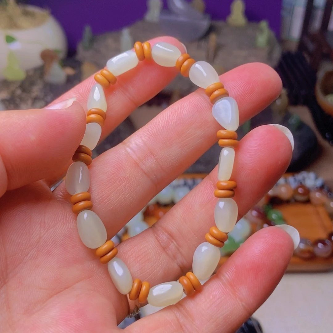 和田玉（糖玉）手镯未镶嵌