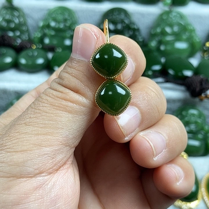 和田玉（碧玉）未镶嵌颈饰