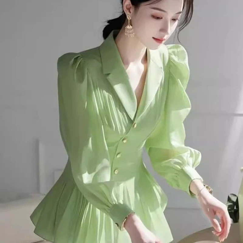 代发2025春季新款盐系轻熟气质绿色衬衫女御姐时尚超好看休闲收腰