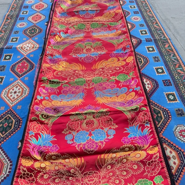 新疆包邮褥子套تۆز گۈللۈك ئۈچ تال 99يۈەنلىك كۆرپە قىپى