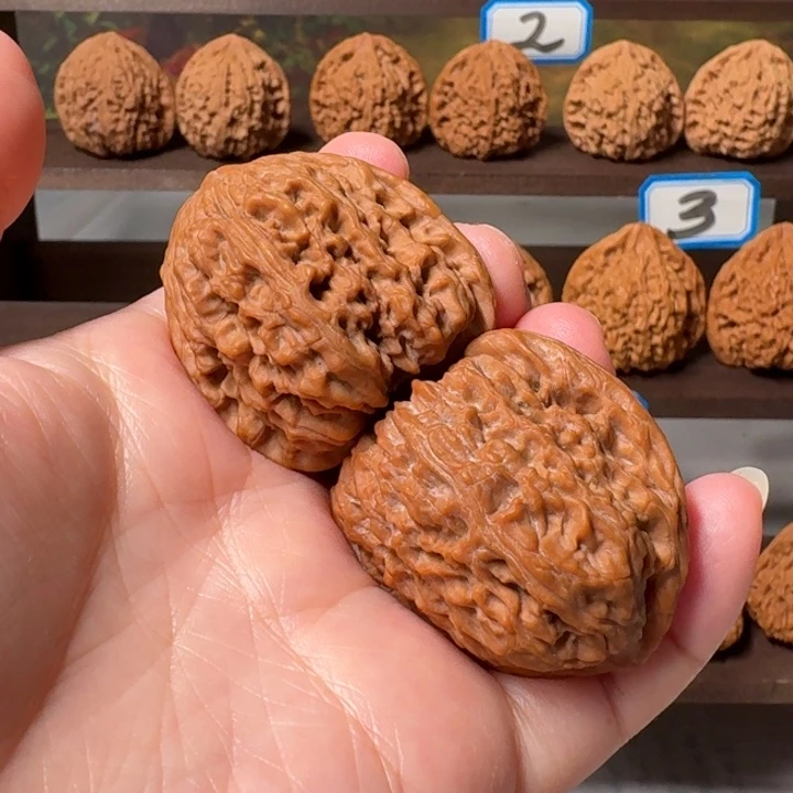 吊坠文玩核桃38大红皮