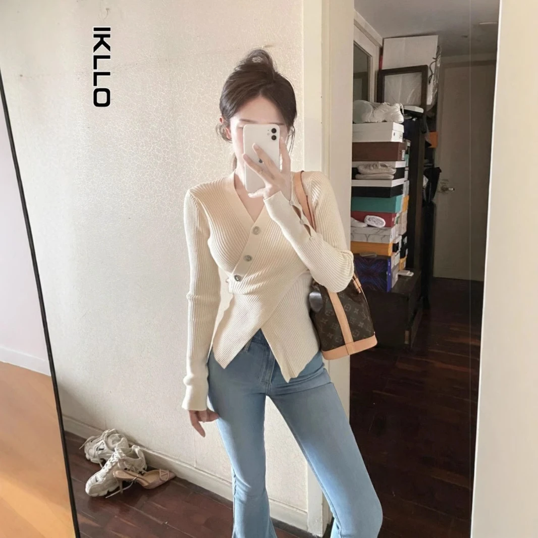 不规则法式v领毛衣针织衫女秋季秋冬薄款修身内搭打底衫上衣早秋