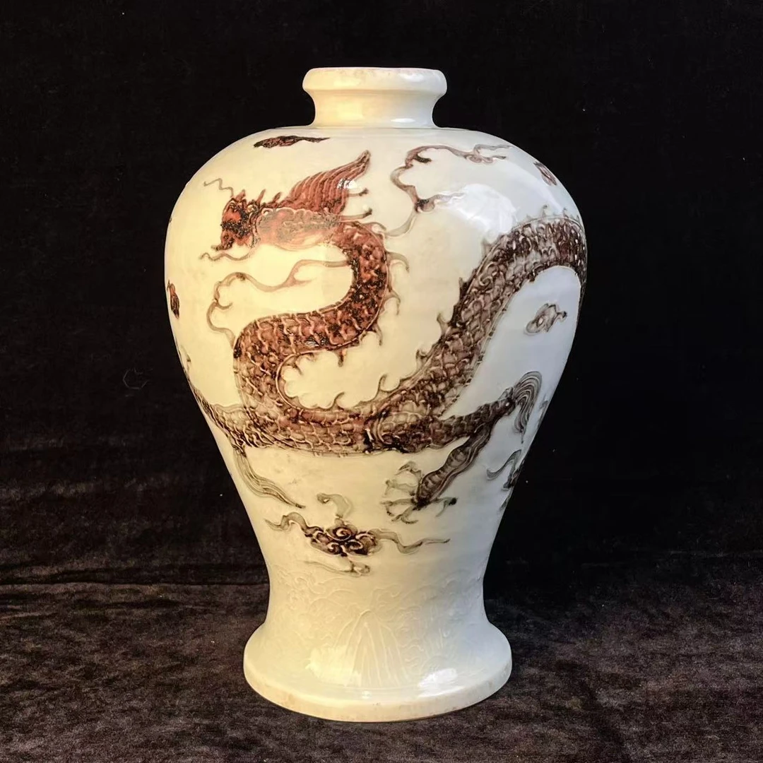 明代墨彩龙纹梅瓶