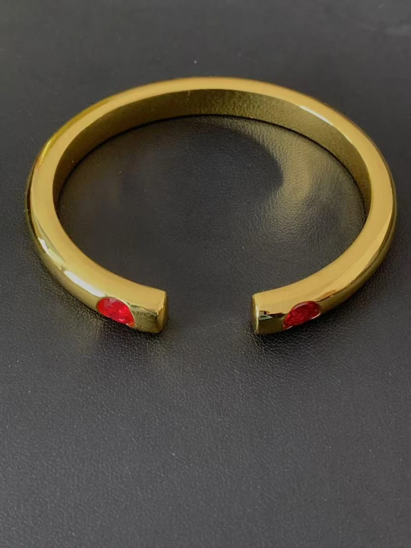 【南非定制】经典高级轻奢大气百搭手镯Wd221321