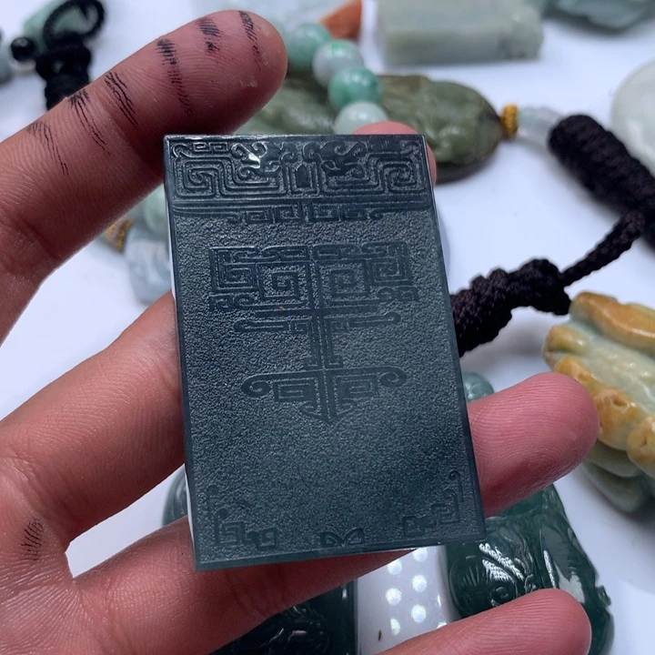 颈饰未镶嵌翡翠保真天然a货翡翠