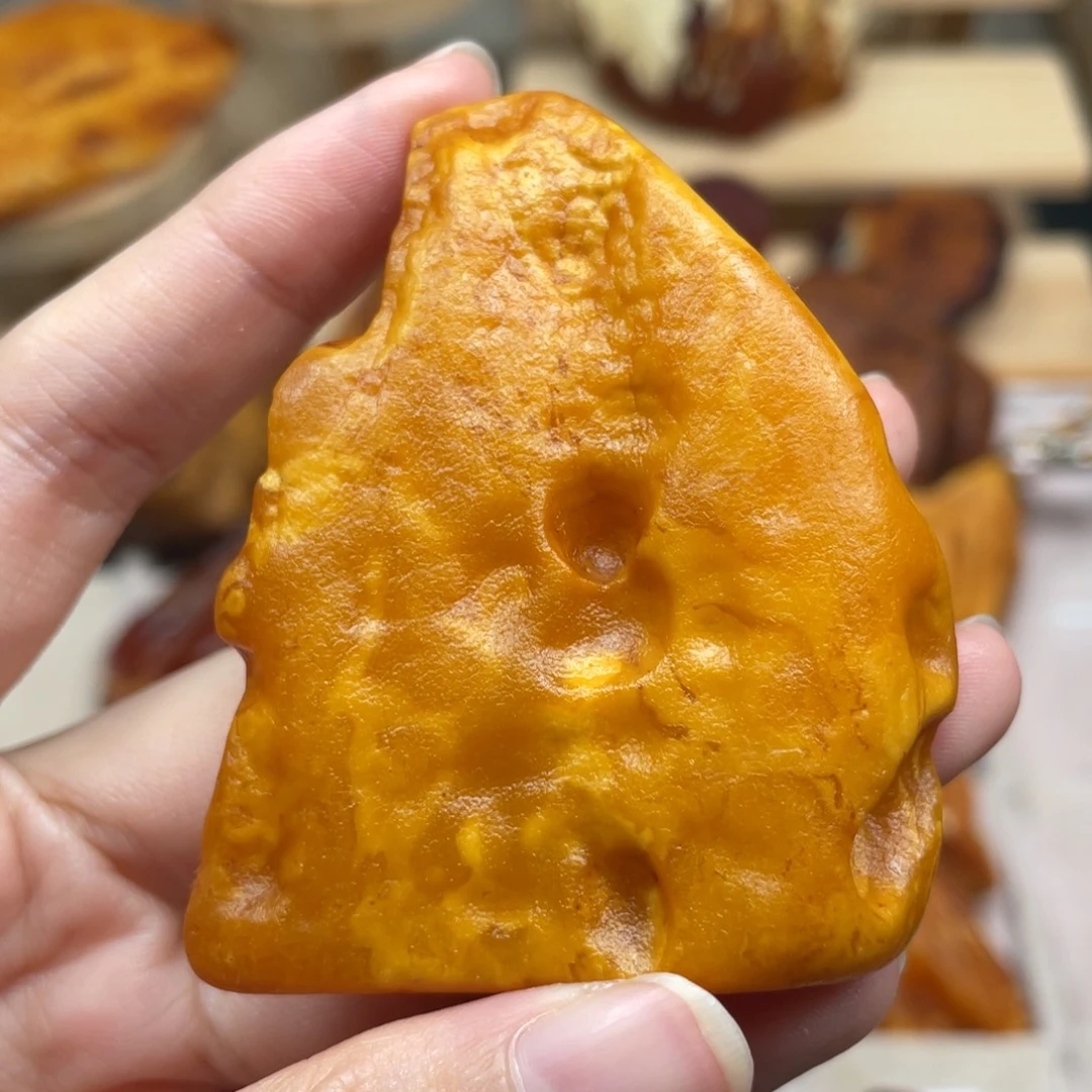 琥珀未镶嵌珠宝奇石
