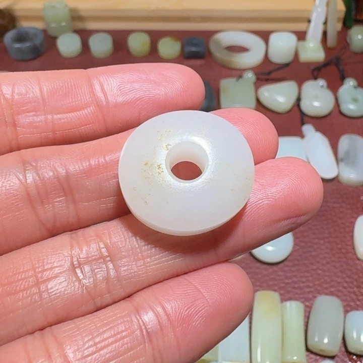 尼***业吊坠(不含链)未镶嵌和田玉