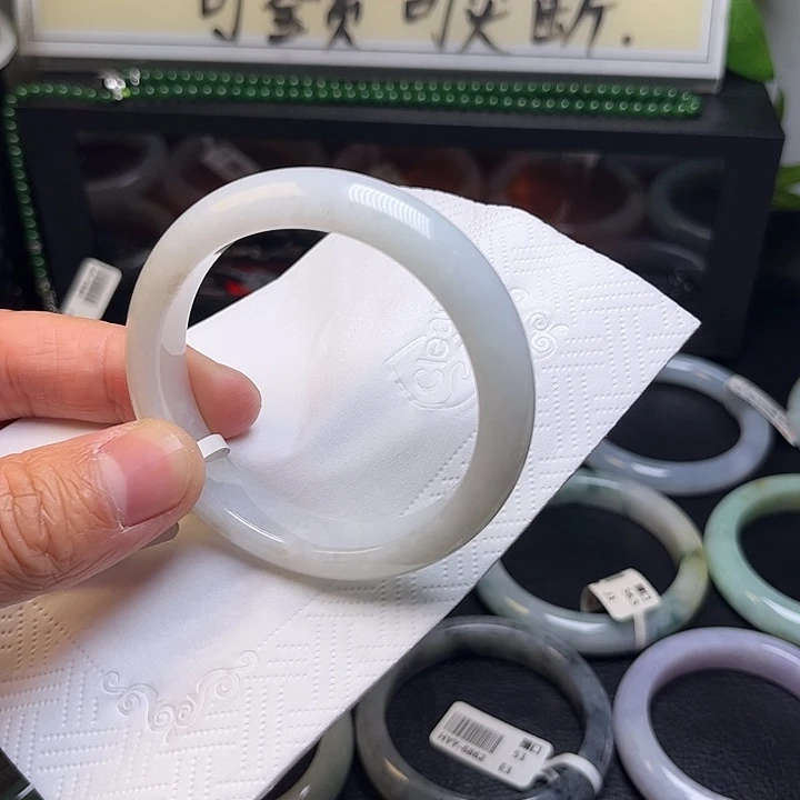 翡翠未镶嵌手镯手镯