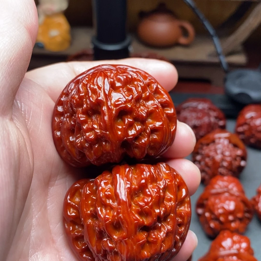 吊坠文玩核桃到**止43白狮子