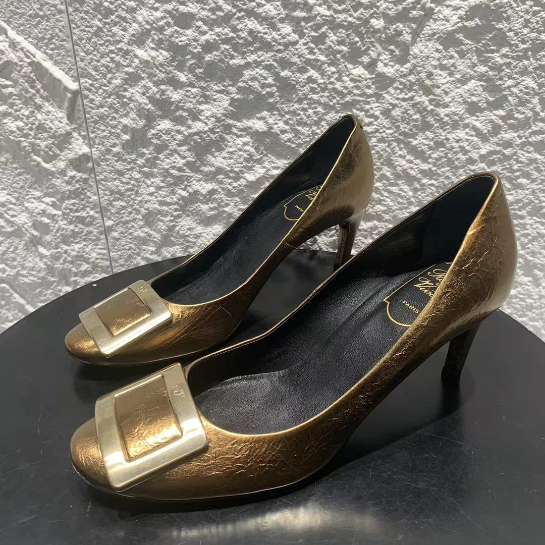 99新 Roger Vivier/罗杰·维威耶 38码/仔仔/金色方扣高跟鞋 885
