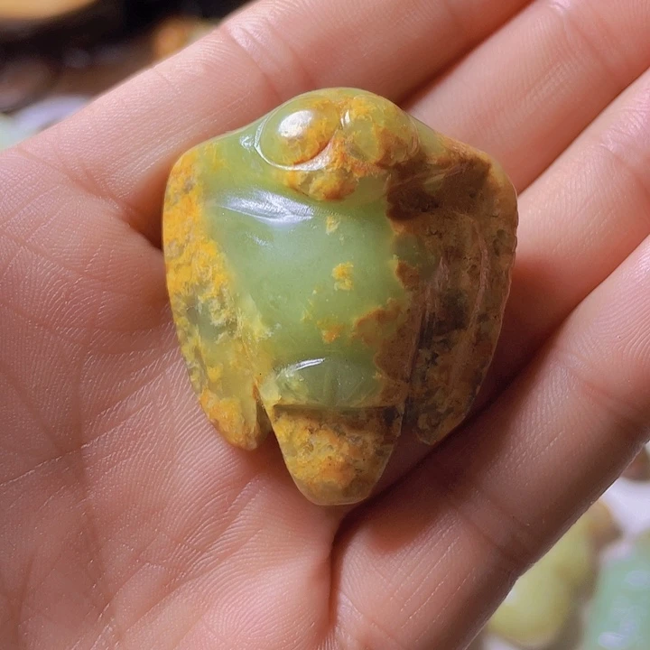 岫岩河磨玉（透闪石质玉）未镶嵌颈饰疾****儿