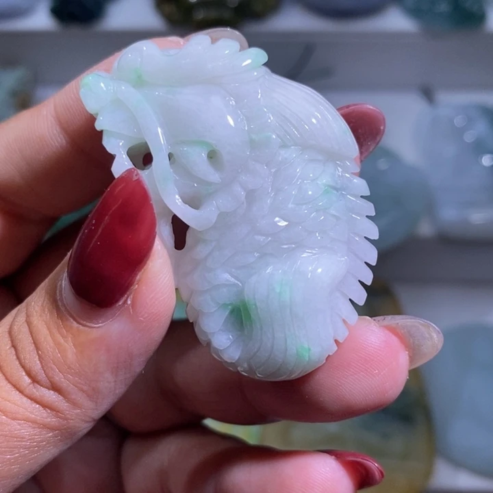 【闪购商品】翡翠未镶嵌颈饰龙鱼