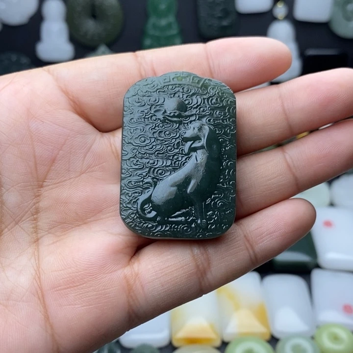 情***梦和田玉未镶嵌颈饰