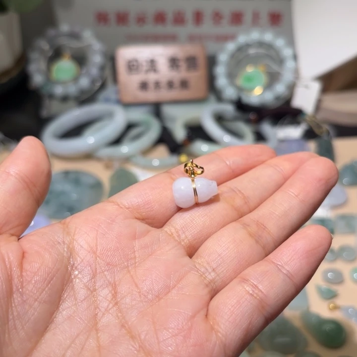 翡翠14K金镶嵌挂件多样性发一件