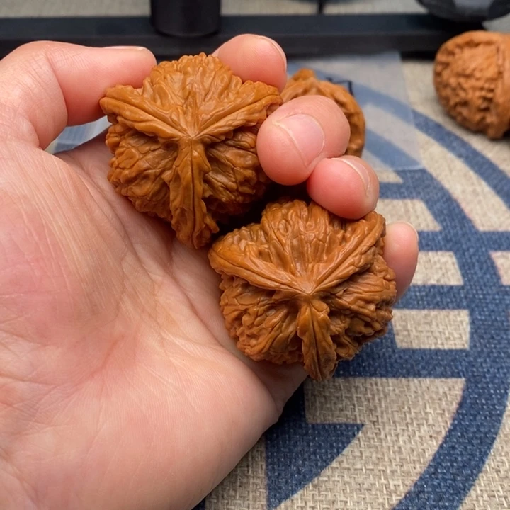 吊坠文玩核桃你**丽三棱