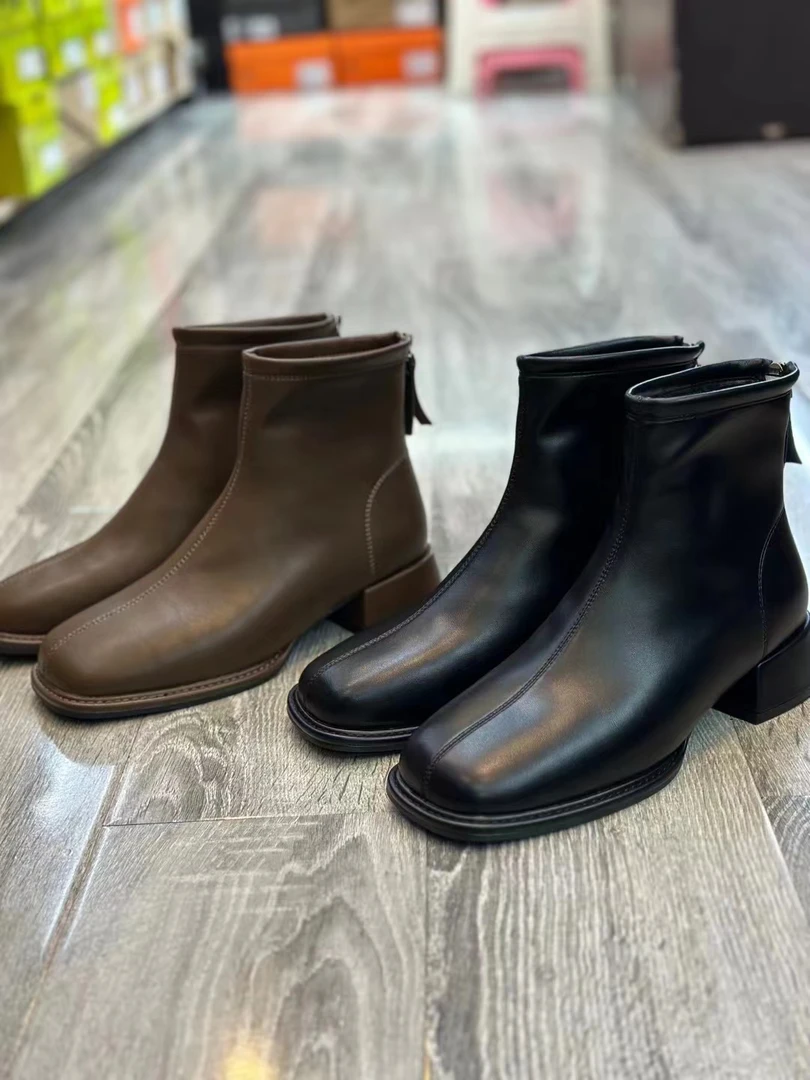 女新款真皮秋冬粗跟裸靴瘦瘦靴后拉链短靴